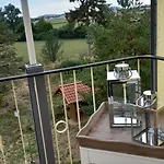 Doppelhaushaelfte - Gemuetlich Wohnen Im Fachwerkhaus - 5 Schlafzimmer, 2 Baeder Apartment