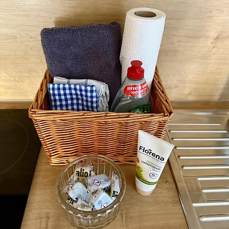 Doppelhaushaelfte - Gemuetlich Wohnen Im Fachwerkhaus - 5 Schlafzimmer, 2 Baeder *