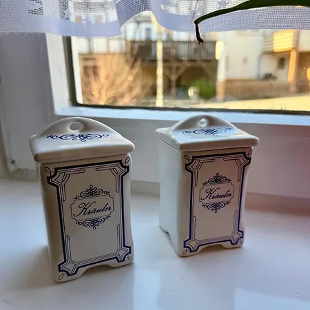 Daire Doppelhaushaelfte - Gemuetlich Wohnen Im Fachwerkhaus - 5 Schlafzimmer, 2 Baeder