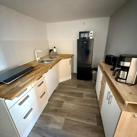 Doppelhaushaelfte - Gemuetlich Wohnen Im Fachwerkhaus - 5 Schlafzimmer, 2 Baeder * Wolfhagen