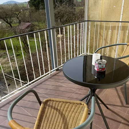 Doppelhaushälfte - Gemütlich Wohnen Im Fachwerkhaus - 5 Schlafzimmer, 2 Bäder Apartment